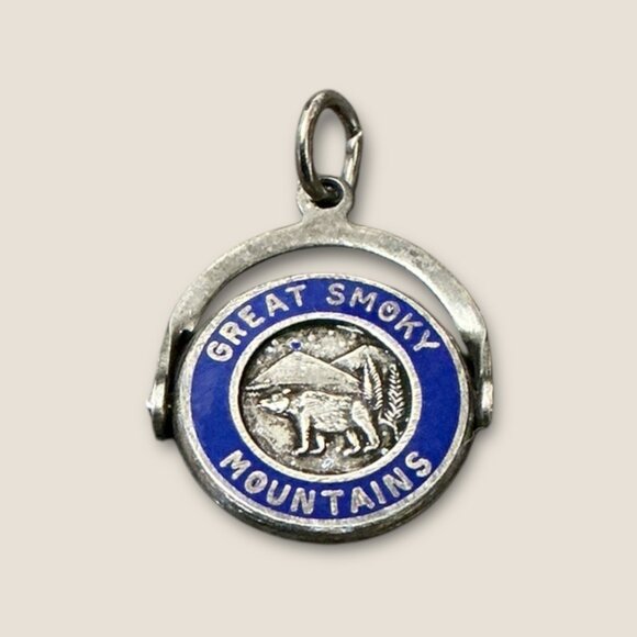 Sterling Silver Great Smoky Mountains Souvenir Swivel Charm - Picture 1 of 3